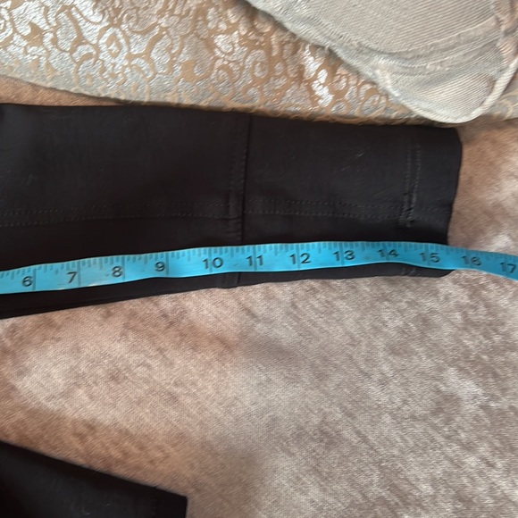 💁‍♀️💁‍♀️ Hot Size S Max&Co black stretchy short jacket 👍💁‍♀️EUC - Picture 9 of 12